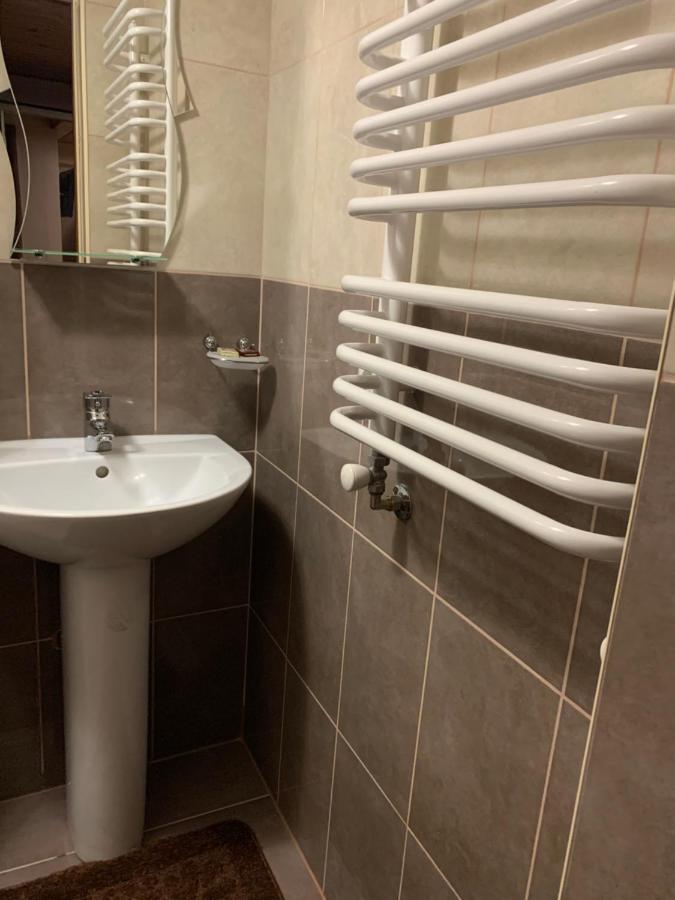 Вишиванка Dilyatyn Extérieur photo
